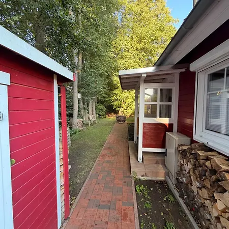 Haus Schleusenzeit Holiday home Wandlitz